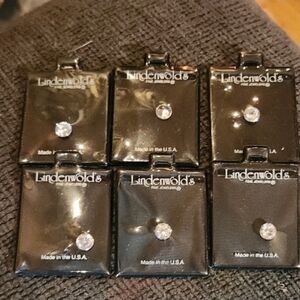 6 VINTAGE Simulated Diamond Gemstones. 1 Carat Stones